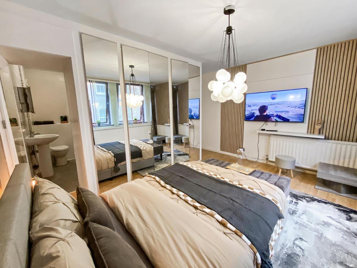Charming Gem II 2Bd 2Ba Retreat Appartement Londen Buitenkant foto