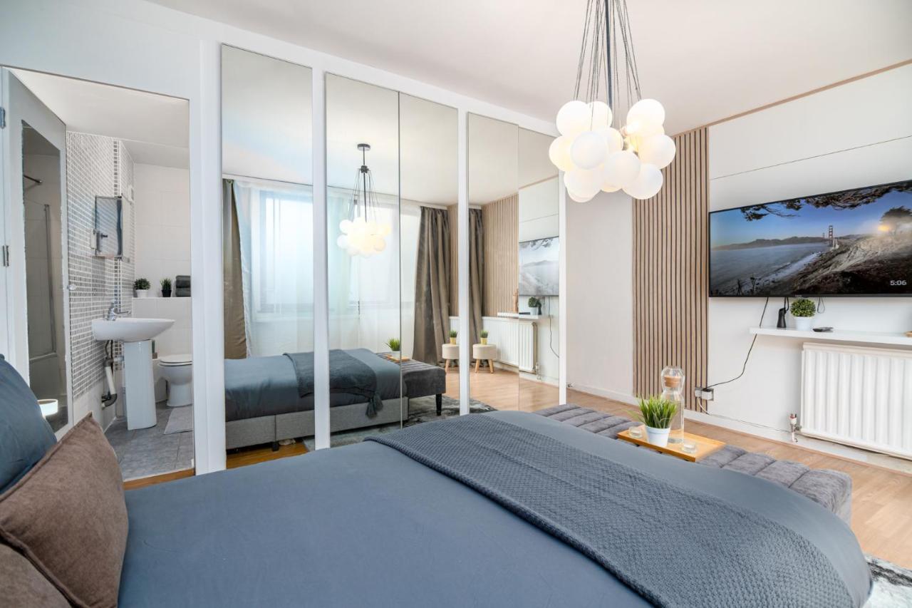 Charming Gem II 2Bd 2Ba Retreat Appartement Londen Buitenkant foto